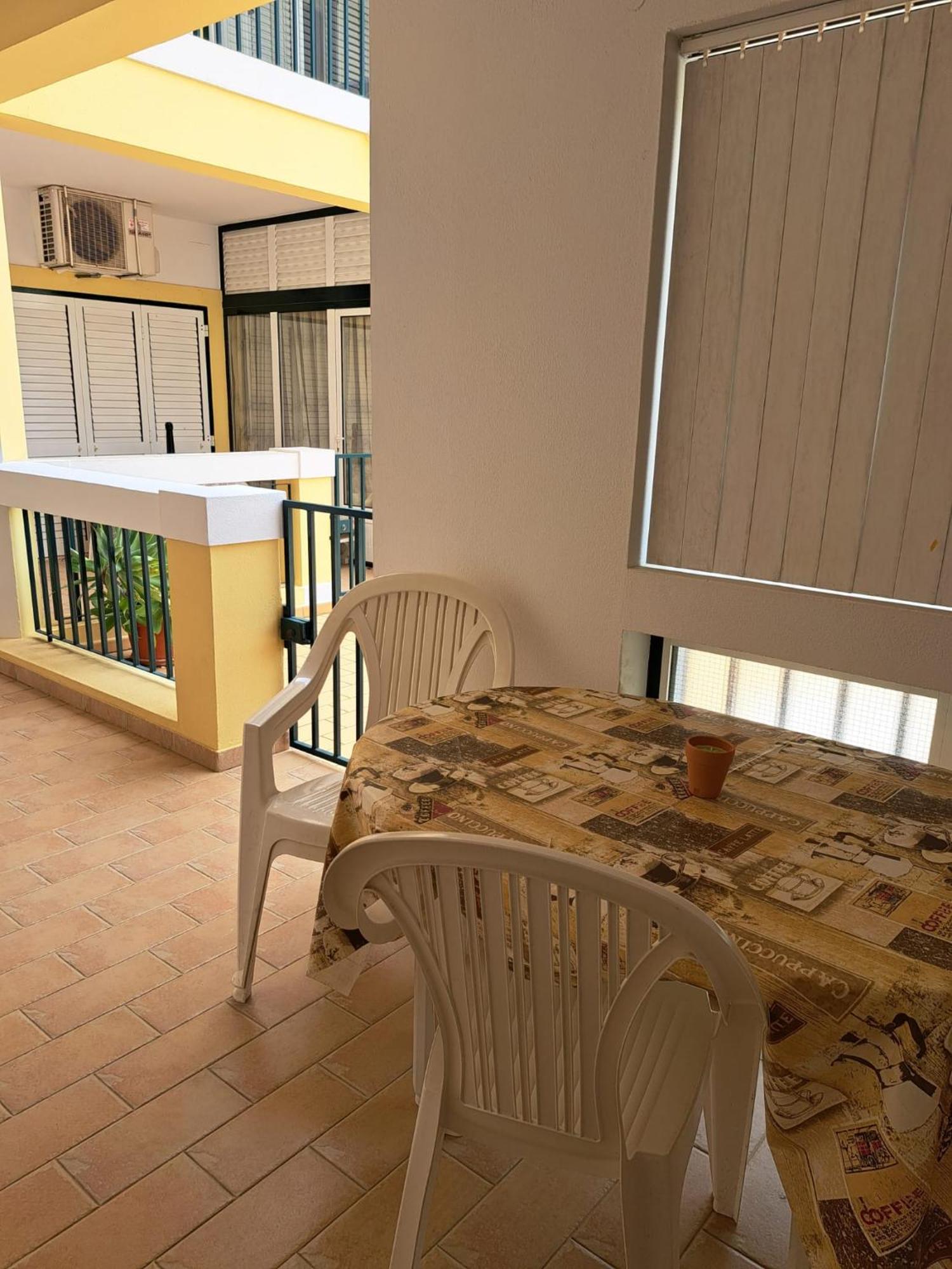Mjalvor - Apº Em Condominio Com Piscina Eksteriør billede